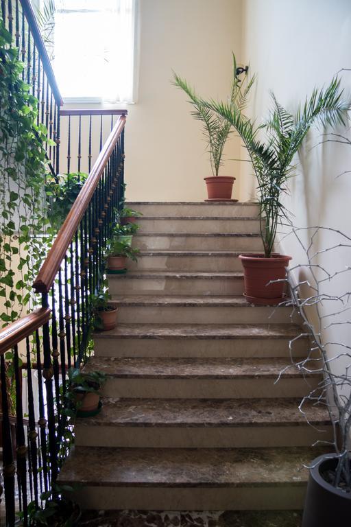 Hostal Restaurante La Curva Адра Екстериор снимка