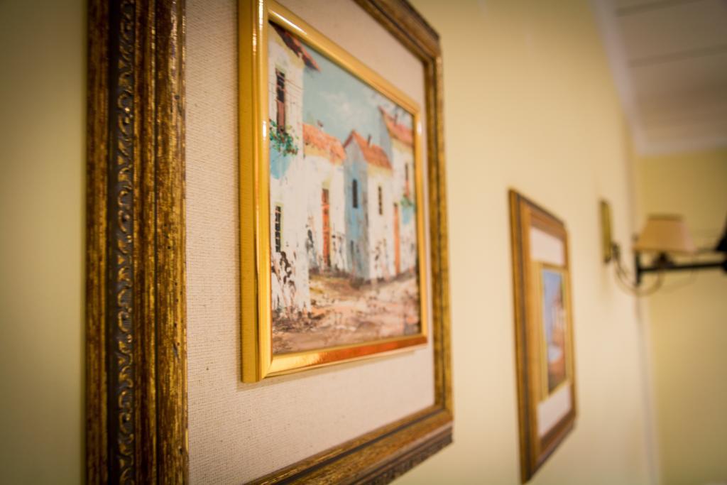 Hostal Restaurante La Curva Адра Екстериор снимка